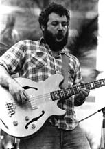 [ mike watt - inspiring earpollution and a whole lot more ]